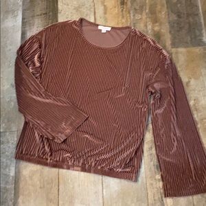 Carolina Belle velvet top